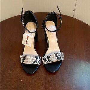 NWT! NINE WEST Black and Snake Print Heeled Sandals